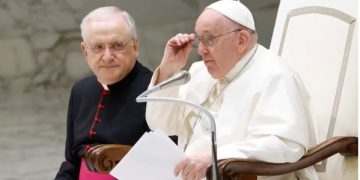 El papa Francisco aboga por la vida desde su concepción hasta la muerte natural.