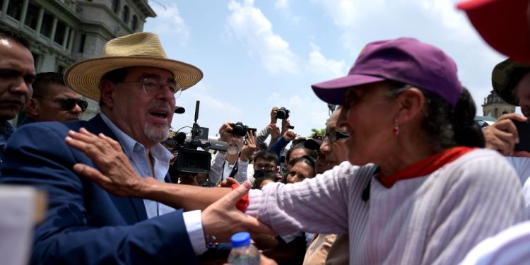 Gobierno y trabajadores, un frente unido por el cambio