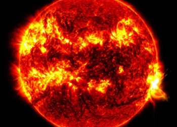 El campo magnético del Sol podría estar a tan solo a unos 30 mil kilómetros de la superficie.