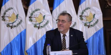 El presidente Arévalo felicitó a las madres guatemaltecas en su día. /Foto: Gilber García