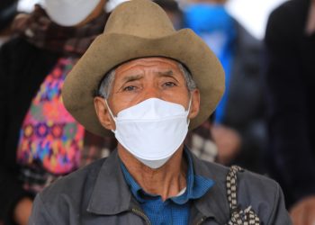 La mascarilla evita que las partículas de contaminación ingresen y dañen el sistema respiratorio. / Foto: SCSP.