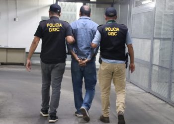 Operativo en la ruta al Atlántico, capturan a piloto de autobús por trasladar a migrantes irregulares