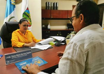 Codede de Jutiapa firma convenios para la ejecución de proyectos de infraestructura vial, educación y agua