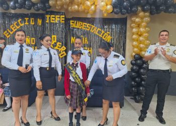Eligen a niña jefe de subestación de la PNC en San Marcos