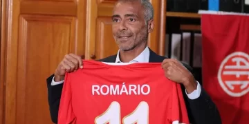 A los 58 años, Romário volverá a los terrenos de juego