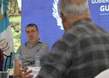 Presidente Arévalo aborda necesidades de Santa Rosa en reunión con alcaldes