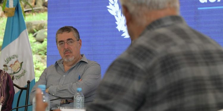 Presidente Arévalo aborda necesidades de Santa Rosa en reunión con alcaldes