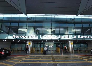 Refuerzan medidas de ordenamiento vehicular en el AILA