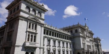 Gobierno enviará delegación de alto nivel a Estados Unidos para dialogar sobre los aranceles. / Foto: Archivo, Gilber García.