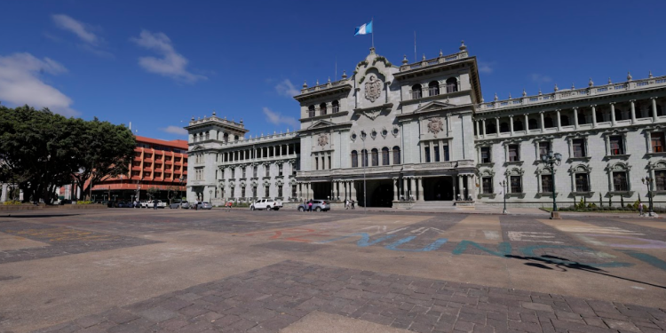 Gobierno rechaza órdenes de captura contra Iván Velásquez y Luz Adriana Camargo. / Foto: Archivo, Gilber García.