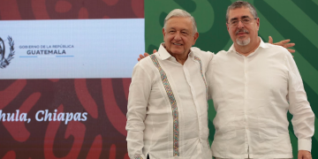 Presidentes de México y Guatemala en Tapachula, Chiapas, México. / Foto: Noé Pérez.