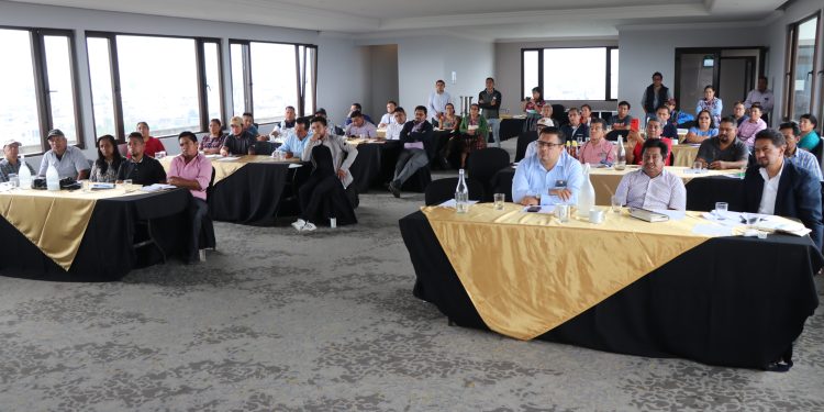 Analizan agenda estratégica del sector cooperativas de San Marcos