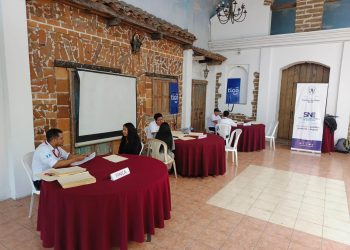 Efectúan taller de orientación laboral en Jalapa