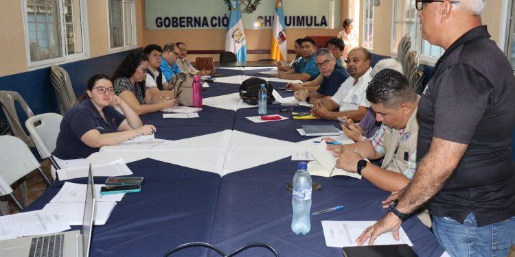 Codesan de Chiquimula analiza la situación actual de los servicios de agua potable en las comunidades