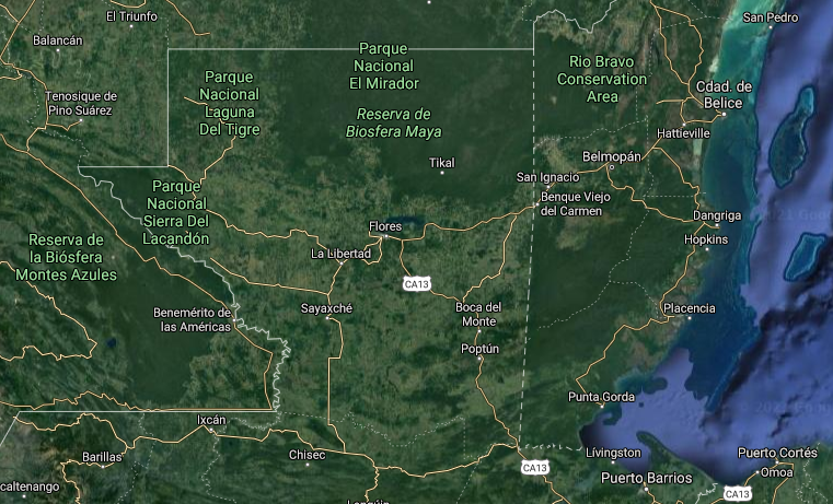 El mapa muestra la parte norte de Guatemala, en Petén, en la que se observa en la línea punteada, la zona de adyacencia entre nuestro país y Belice.