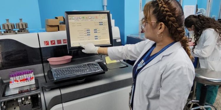 Inauguran Área de Laboratorio Clínico del Hospital Nicolasa Cruz en Jalapa