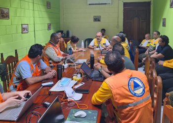 Se fortalecen acciones para la gestión de incendios en Petén