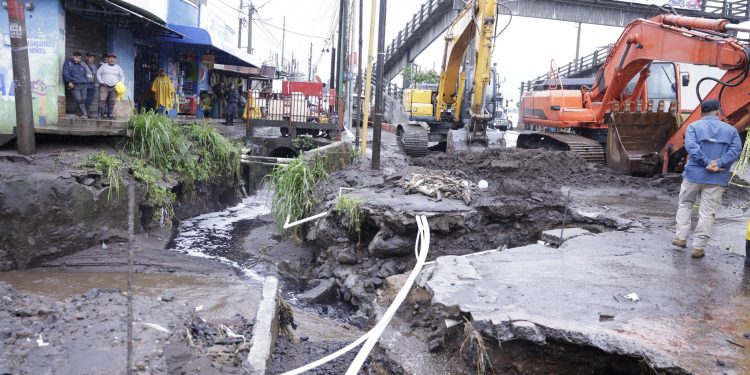 Compromisos para recuperación de infraestructura vial en 8va calle zona 3 de Palín, Escuintla