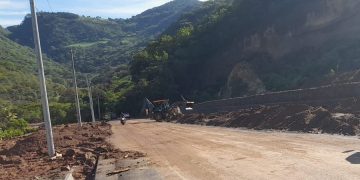 Habilitan paso en kilómetro 85, ruta de Casillas a San Rafael las Flores, Santa Rosa