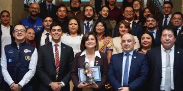 Vicepresidencia promueve la prevención sobre uso del cigarro electrónico en Quetzaltenango