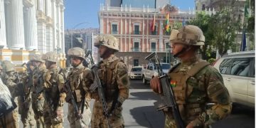 Tensión en Bolivia por golpe de Estado militar en marcha
