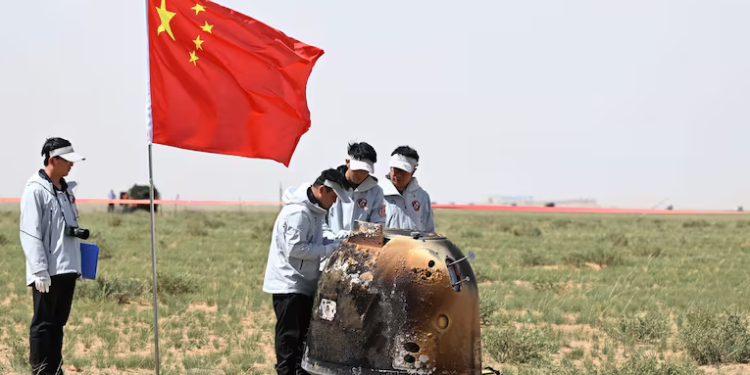 Chang'e 6 aterrizó en la región autónoma Mongolia, a su regreso de la cara oculta de la Luna.
