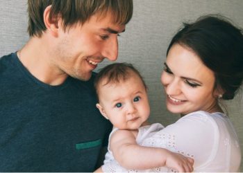 El padre contribuye sustancialmente a la formación de la microbiota intestinal del bebé durante el primer año de vida.