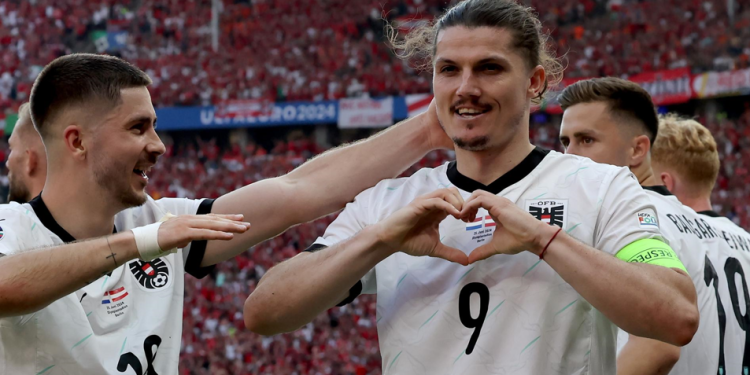 En imágenes | Austria se adueña del grupo ante Países Bajos y Francia