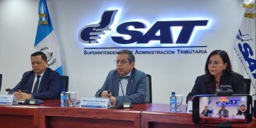 Conferencia de prensa autoridades de la SAT.