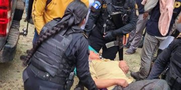 Carmelina Sam Colop, quien desapareció el jueves en Tikal, fue localizada con vida en el y luego la trasladaron al Hospital Regional de San Benito para garantizar que se encuentre bien.