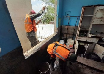 Ejército de Guatemala apoya en socavamiento en colonia Santa Rosita, zona 16