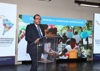 Representantes de distintos países participaron en el Encuentro Regional de Instituciones de Seguridad Social, realizado en Antigua, Guatemala. / Foto: IGSS.