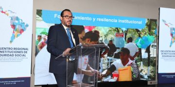 Representantes de distintos países participaron en el Encuentro Regional de Instituciones de Seguridad Social, realizado en Antigua, Guatemala. / Foto: IGSS.