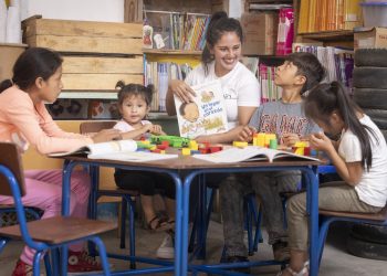 Remozamiento de escuelas. Niños con educación especial se benefician con el remozamiento de escuela en La Unión, Zacapa