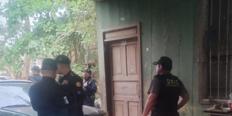 DEIC y MP realizan allanamientos en Alta Verapaz y Petén por delitos contra la vida