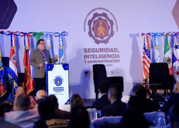 Jesús Héctor Grijalva, representante de México, propone implementar controles internas en las prisiones. / Foto: Gilber García