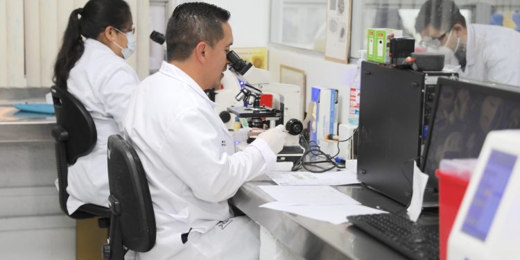 IGSS se mantiene en alerta roja ante el aumento de casos de dengue en el país. / Foto: IGSS.