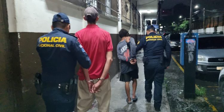 PNC capturan a presuntos distribuidores de marihuana en Escuintla