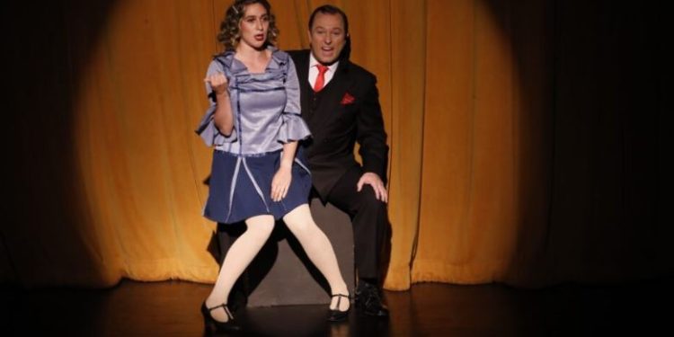 Impulsan apoyo para el teatro en los 22 departamentos del país