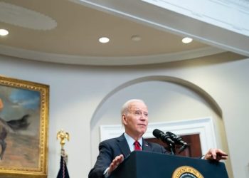 El gobierno del presidente Joe Biden lanzó un programa para regularizar a migrantes idocumentados casados con estadounidenses.