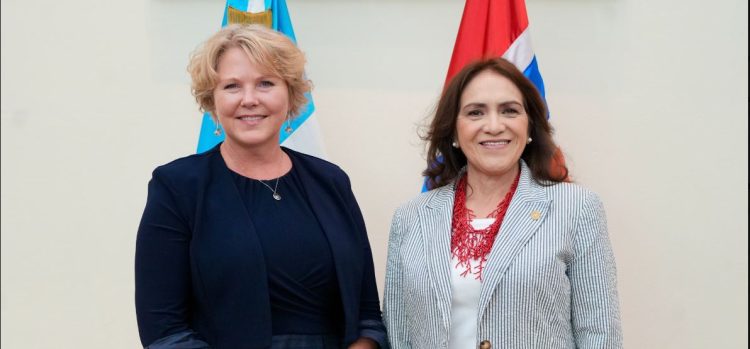 Ministra de Cooperación Internacional de Noruega visita Guatemala