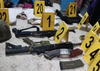 PNC localiza fusiles de asalto durante allanamiento en Villa Nueva