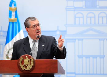 El presidente anunció las primeras medidas para aliviar el costo de la vida de los guatemaltecos.