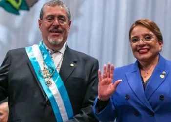 Presidente de Guatemala y su homóloga de Honduras.
