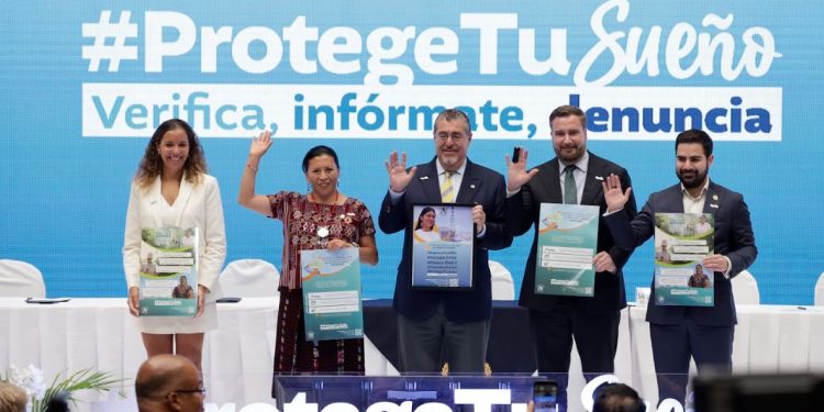 Presidente reafirma compromiso para apoyar la migración regular y segura. / Foto: Dickéns Zamora y Gilber García.