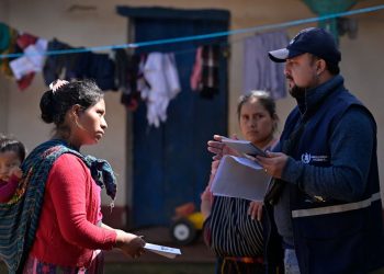Registro Social de Hogares en una aldea de Patzité, Quiché. / Foto: Álvaro Interiano.