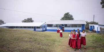 Ministerio de Educación tiene contemplado remozar 10 mil centros educativos para este año. / Foto: Dickens Zamora.