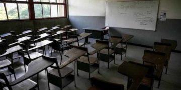 La economía global paga un alto costo por al menos 250 millones de niños que no asisten a la escuela.