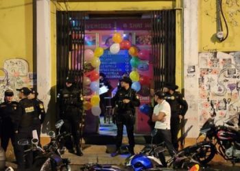 Salud verifica establecimientos de comida en el país. / Foto: MSPAS.