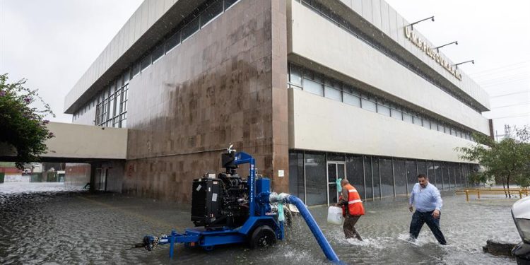 La tormenta Alberto causó inundaciones en la ciudad de Monterrey, Nuevo León, México.